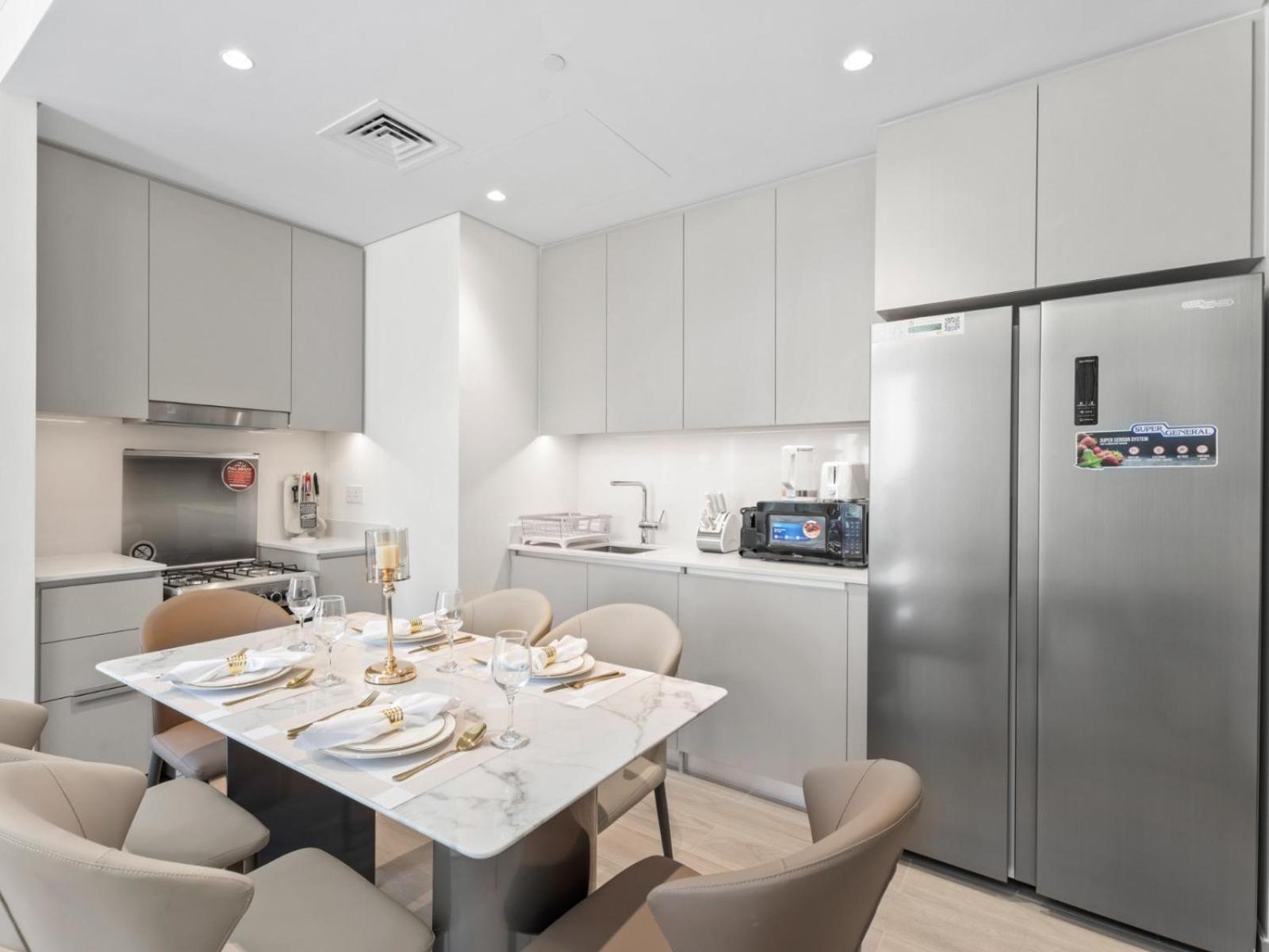 Apartment Creekside Charm Homely 2br In Lotus 2 Dubai