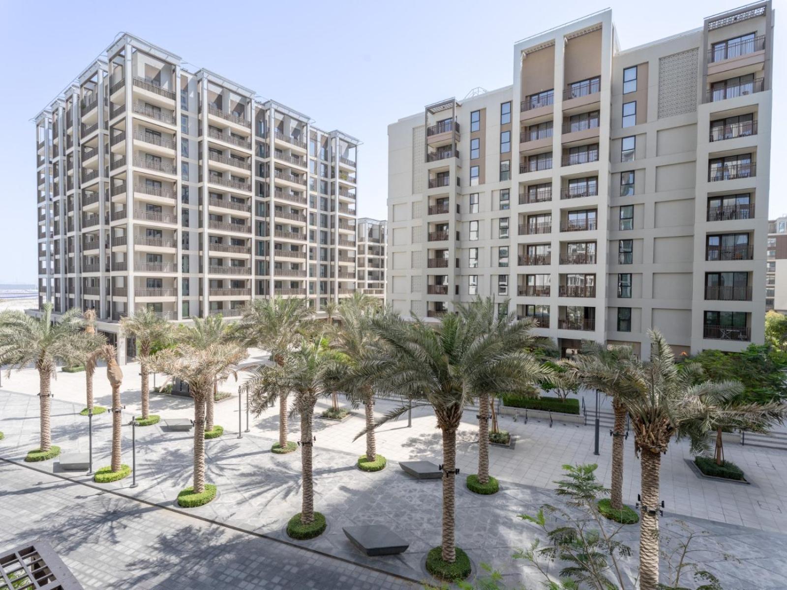 Creekside Charm Homely 2br In Lotus 2 Apartment Dubai