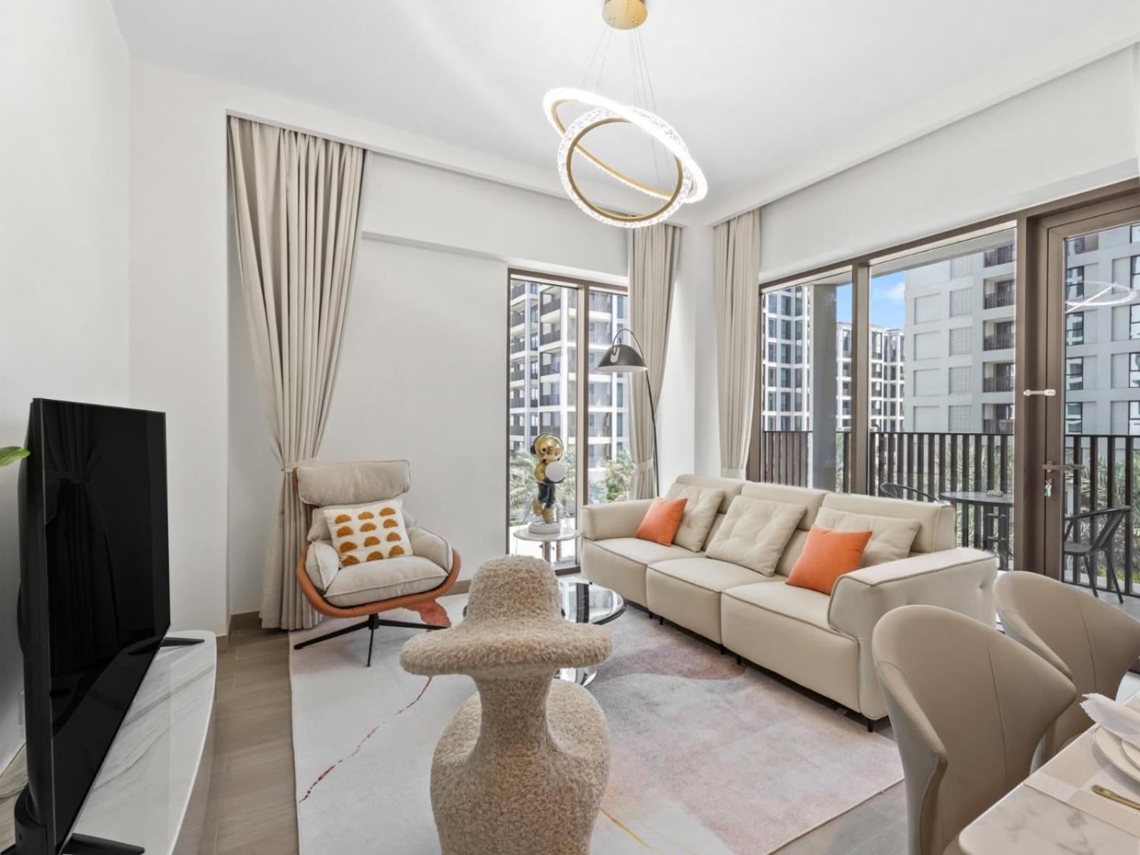Creekside Charm Homely 2br In Lotus 2 Dubai